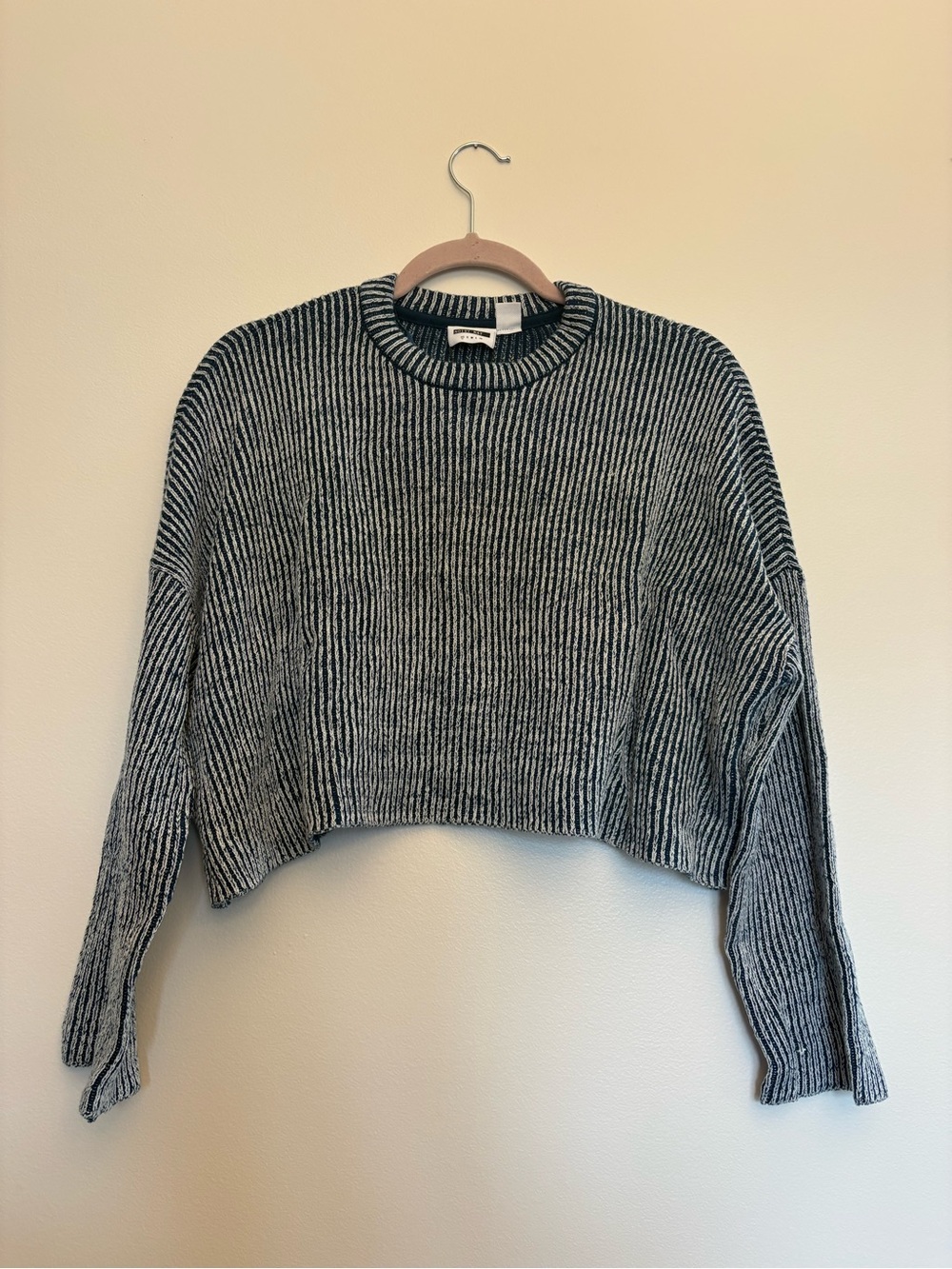 Noisy May Dark Turquoise and White Ribbed Cropped Crew Sweater